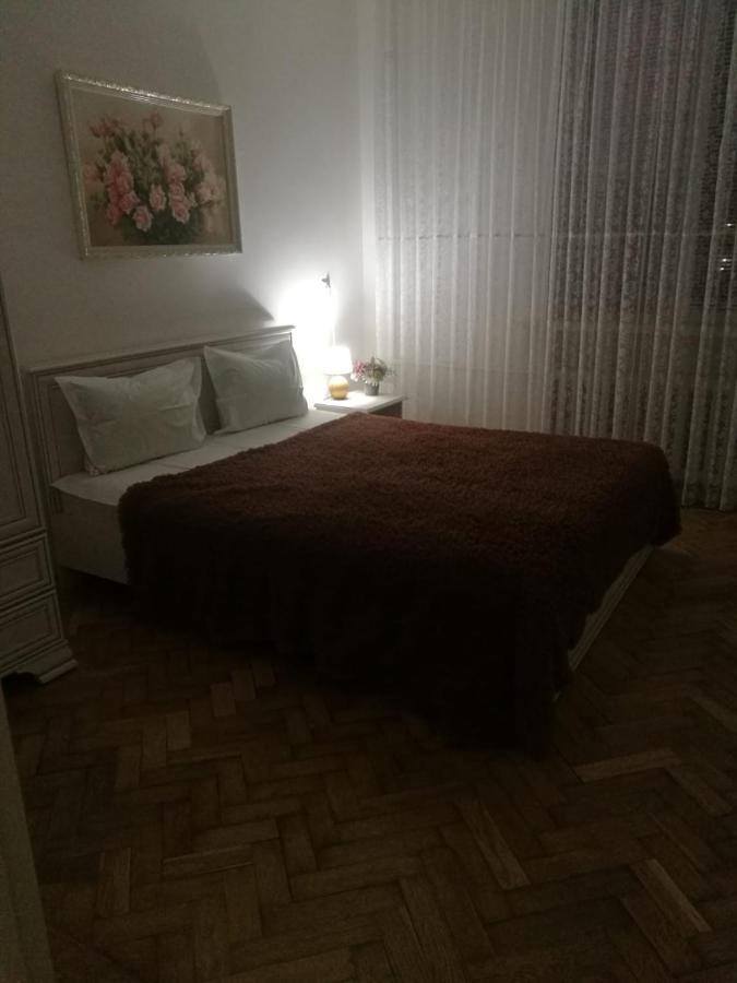 Apartment On Lenina 9 Minsk Bagian luar foto